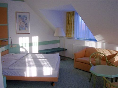 Hotel Christinenhof Garni - Bed & Breakfast Gadebusch Kamer foto